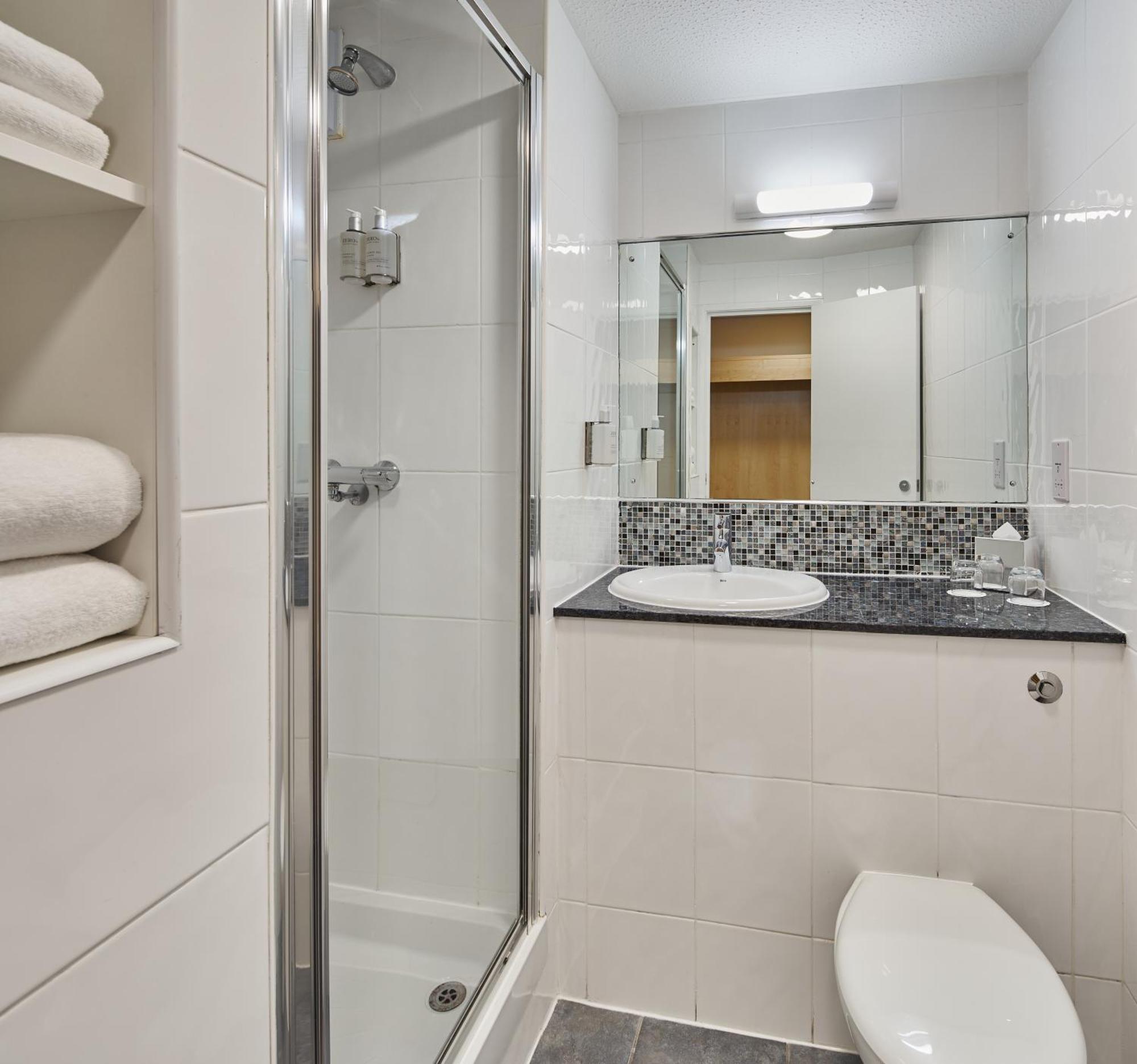 Leonardo Inn Aberdeen Airport Dyce Kültér fotó